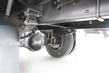 һ�����J6V Pro��Ӣ�� 7.8L���� 320���� 4X2 һ�����8�� 9.6����ʽ�ػ���ͼƬ