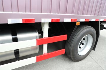 һ�����J6V Pro��Ӣ�� 7.8L���� 320���� 4X2 һ�����8�� 9.6����ʽ�ػ���ͼƬ