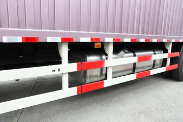 һ�����J6V Pro��Ӣ�� 7.8L���� 320���� 4X2 һ�����8�� 9.6����ʽ�ػ���ͼƬ