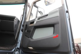 鹰航&nbsp;爆破器材运输车驾驶室图片