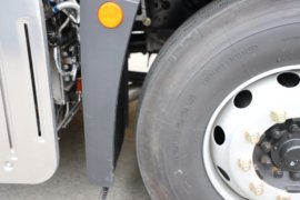 鹰航&nbsp;爆破器材运输车底盘图片