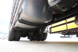 鹰航&nbsp;爆破器材运输车底盘图片