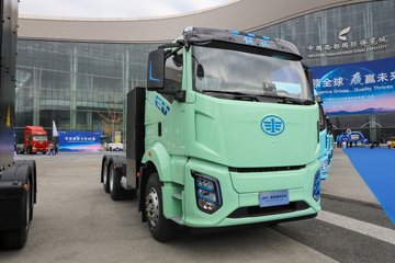 解放J6G Pro 6X4 纯电动牵引车 宁德时代400kWh