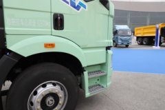 解放J6P 4X2 纯电动牵引车 宁德时代465kWh