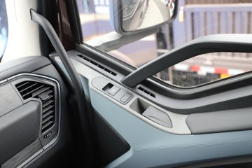 ���J6V ��Ӣ�� 11.1L���� 480���� 8X4 һ�����12�� AMT�Զ��� 9.4�ײ�դʽ�ػ���ͼƬ