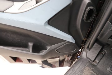 ���J6V ��Ӣ�� 11.1L���� 480���� 8X4 һ�����12�� AMT�Զ��� 9.4�ײ�դʽ�ػ���ͼƬ