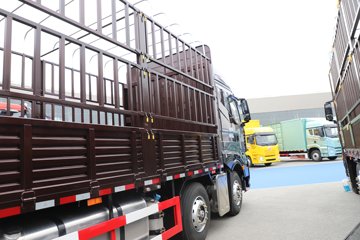 ���J6V ��Ӣ�� 11.1L���� 480���� 8X4 һ�����12�� AMT�Զ��� 9.4�ײ�դʽ�ػ���ͼƬ