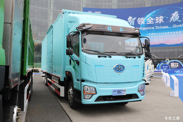 解放JK6纯电载货车 合规拉8吨