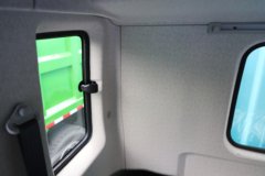 青岛解放JK6 4X2 9.75米纯电动厢式载货车 宁德时代246kWh 青岛解放JK6 4X2 9.75米纯电动厢式载货车 宁德时代246kWh