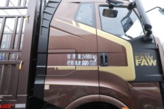 解放J6V 领航版 7.8L柴油 380马力 6X2 一汽解放10档 7.7米仓栅式载货车 解放J6V 领航版 7.8L柴油 380马力 6X2 一汽解放10档 7.7米仓栅式载货车