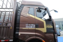 解放J6V 领航版 7.8L柴油 380马力 6X2 一汽解放10档 7.7米仓栅式载货车 解放J6V 领航版 7.8L柴油 380马力 6X2 一汽解放10档 7.7米仓栅式载货车