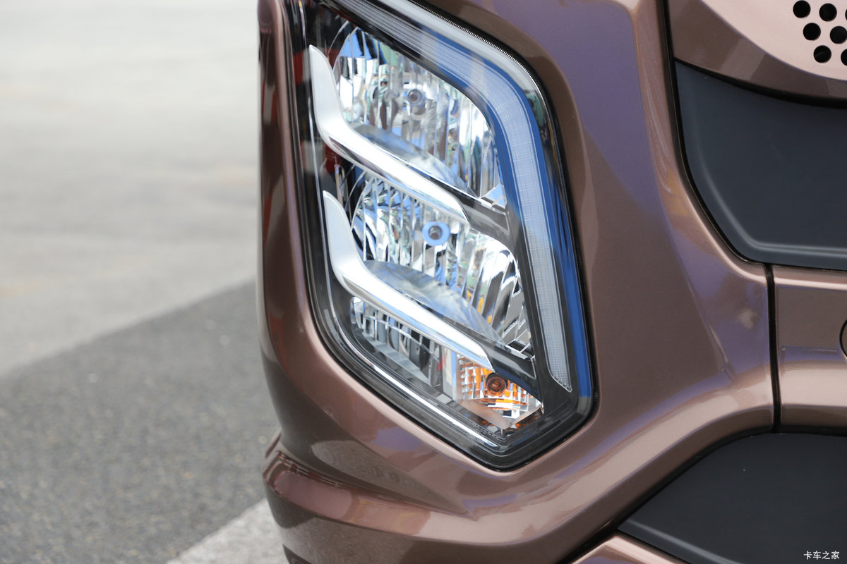 ���J6V �캽�� 7.8L���� 380���� 6X2 һ�����10�� 7.7�ײ�դʽ�ػ������                                                