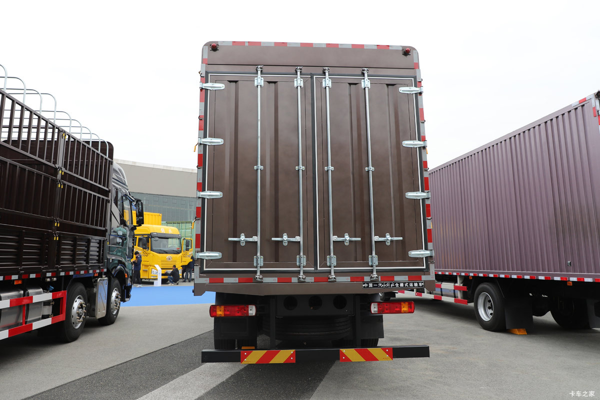 ���J6V �캽�� 7.8L���� 380���� 6X2 һ�����10�� 7.7�ײ�դʽ�ػ������                                                