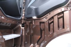 解放J6V 领航版 7.8L柴油 380马力 6X2 一汽解放10档 7.7米仓栅式载货车 解放J6V 领航版 7.8L柴油 380马力 6X2 一汽解放10档 7.7米仓栅式载货车