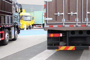 ���J6V �캽�� 7.8L���� 380���� 6X2 һ�����10�� 7.7�ײ�դʽ�ػ���ͼƬ