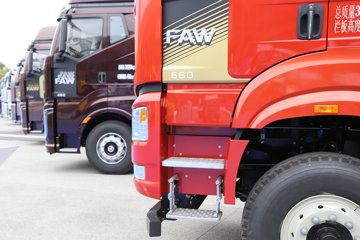 ���J6P 12.5L���� 560���� 8X4 13�� 6.8����ж��ͼƬ