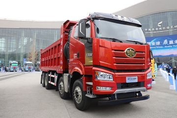 解放J6P 12.5L柴油 560马力 8X4 13档 6.8米自卸车
