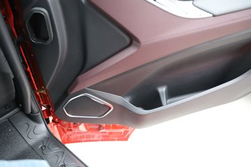 ���J6P 12.5L���� 560���� 8X4 13�� 6.8����ж��ͼƬ