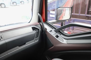 ���J6P 12.5L���� 560���� 8X4 13�� 6.8����ж��ͼƬ