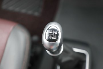 ���J6P 12.5L���� 560���� 8X4 13�� 6.8����ж��ͼƬ