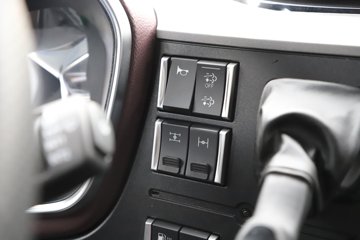 ���J6P 12.5L���� 560���� 8X4 13�� 6.8����ж��ͼƬ