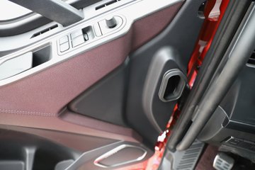 ���J6P 12.5L���� 560���� 8X4 13�� 6.8����ж��ͼƬ