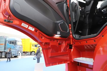 ���J6P 12.5L���� 560���� 8X4 13�� 6.8����ж��ͼƬ