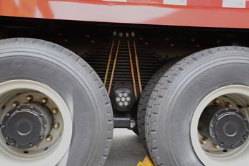 ���J6P 12.5L���� 560���� 8X4 13�� 6.8����ж��ͼƬ