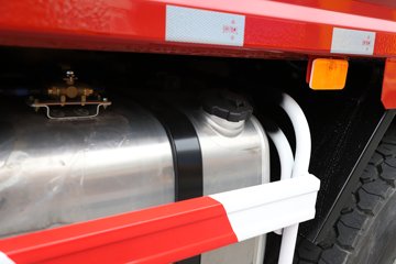 ���J6P 12.5L���� 560���� 8X4 13�� 6.8����ж��ͼƬ