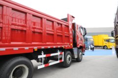 解放J6P 12.5L柴油 560马力 8X4 13档 6.8米自卸车 解放J6P 12.5L柴油 560马力 8X4 13档 6.8米自卸车