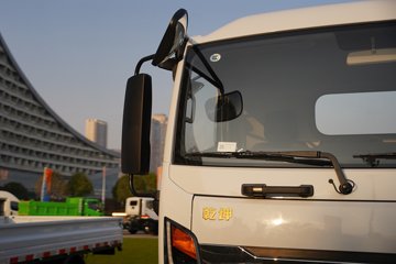 ����Ǭ��K6E ��ɲ 4.11�׵��Ŵ��綯��ʽ�Ῠ ����ʱ��120.27kWhͼƬ