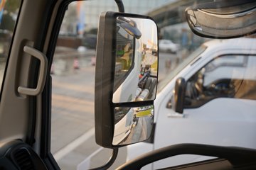 ����Ǭ��K6E ��ɲ 4.11�׵��Ŵ��綯��ʽ�Ῠ ����ʱ��120.27kWhͼƬ