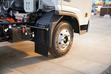 ����Ǭ��K6E ��ɲ 4.11�׵��Ŵ��綯��ʽ�Ῠ ����ʱ��120.27kWhͼƬ