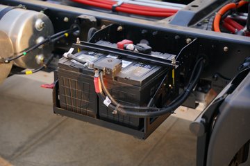 ����Ǭ��K6E ��ɲ 4.11�׵��Ŵ��綯��ʽ�Ῠ ����ʱ��120.27kWhͼƬ