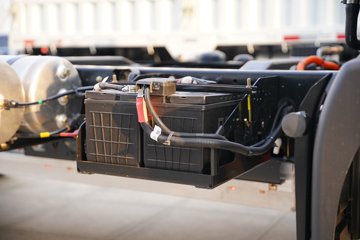 ����Ǭ��K6E ��ɲ 4.11�׵��Ŵ��綯��ʽ�Ῠ ����ʱ��120.27kWhͼƬ
