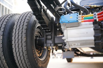 ����Ǭ��K6E ��ɲ 4.11�׵��Ŵ��綯��ʽ�Ῠ ����ʱ��120.27kWhͼƬ