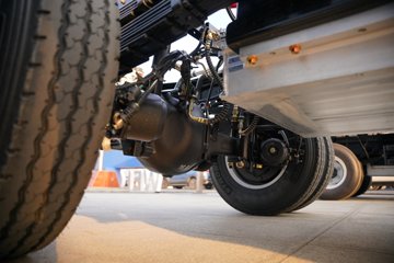 ����Ǭ��K6E ��ɲ 4.11�׵��Ŵ��綯��ʽ�Ῠ ����ʱ��120.27kWhͼƬ
