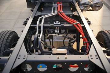 ����Ǭ��K6E ��ɲ 4.11�׵��Ŵ��綯��ʽ�Ῠ ����ʱ��120.27kWhͼƬ