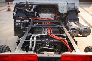 ����Ǭ��K6E ��ɲ 4.11�׵��Ŵ��綯��ʽ�Ῠ ����ʱ��120.27kWhͼƬ
