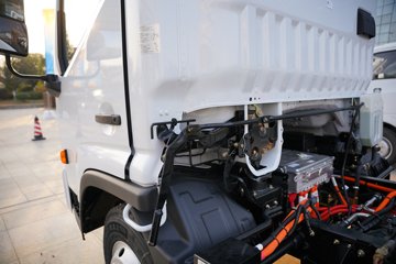 ����Ǭ��K6E ��ɲ 4.11�׵��Ŵ��綯��ʽ�Ῠ ����ʱ��120.27kWhͼƬ