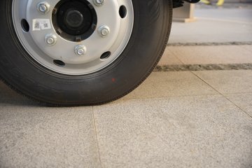 ����Ǭ��K6E ��ɲ 4.11�׵��Ŵ��綯��դʽ�Ῠ ����ʱ��140.41kWhͼƬ