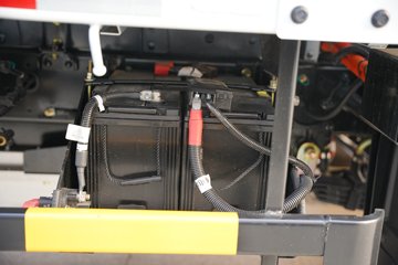 ����Ǭ��K6E ��ɲ 4.11�׵��Ŵ��綯��դʽ�Ῠ ����ʱ��140.41kWhͼƬ