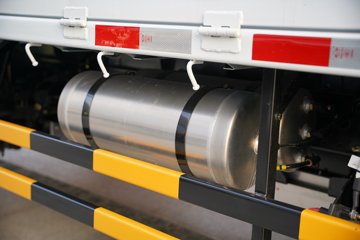 ����Ǭ��K6E ��ɲ 4.11�׵��Ŵ��綯��դʽ�Ῠ ����ʱ��140.41kWhͼƬ