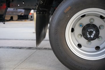 ����Ǭ��K6E ��ɲ 4.11�׵��Ŵ��綯��դʽ�Ῠ ����ʱ��140.41kWhͼƬ