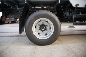 ����Ǭ��K6E ��ɲ 4.11�׵��Ŵ��綯��դʽ�Ῠ ����ʱ��140.41kWhͼƬ