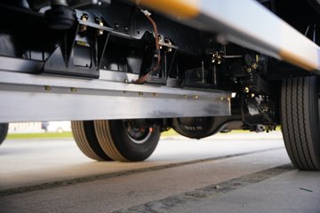 ����Ǭ��K6E ��ɲ 4.11�׵��Ŵ��綯��դʽ�Ῠ ����ʱ��140.41kWhͼƬ