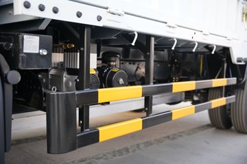 ����Ǭ��K6E ��ɲ 4.11�׵��Ŵ��綯��դʽ�Ῠ ����ʱ��140.41kWhͼƬ