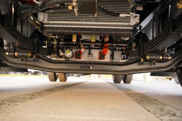 ����Ǭ��K6E ��ɲ 4.11�׵��Ŵ��綯��դʽ�Ῠ ����ʱ��140.41kWhͼƬ