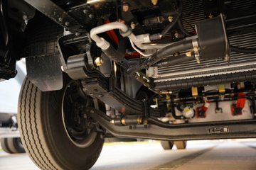 ����Ǭ��K6E ��ɲ 4.11�׵��Ŵ��綯��դʽ�Ῠ ����ʱ��140.41kWhͼƬ