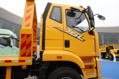 解放J6L 240马力 4X2 平板运输车 解放J6L 240马力 4X2 平板运输车